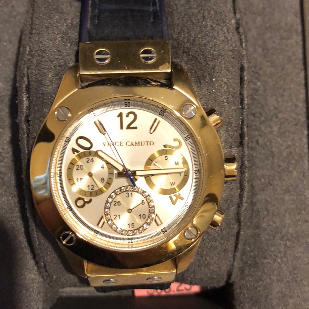 Vince Camuto